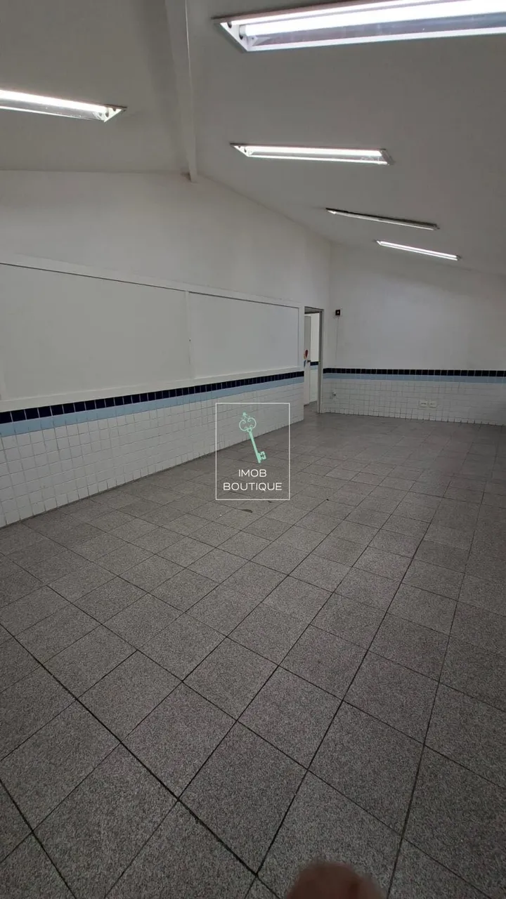 House with 5 bedrooms and the shared pool — photo 13