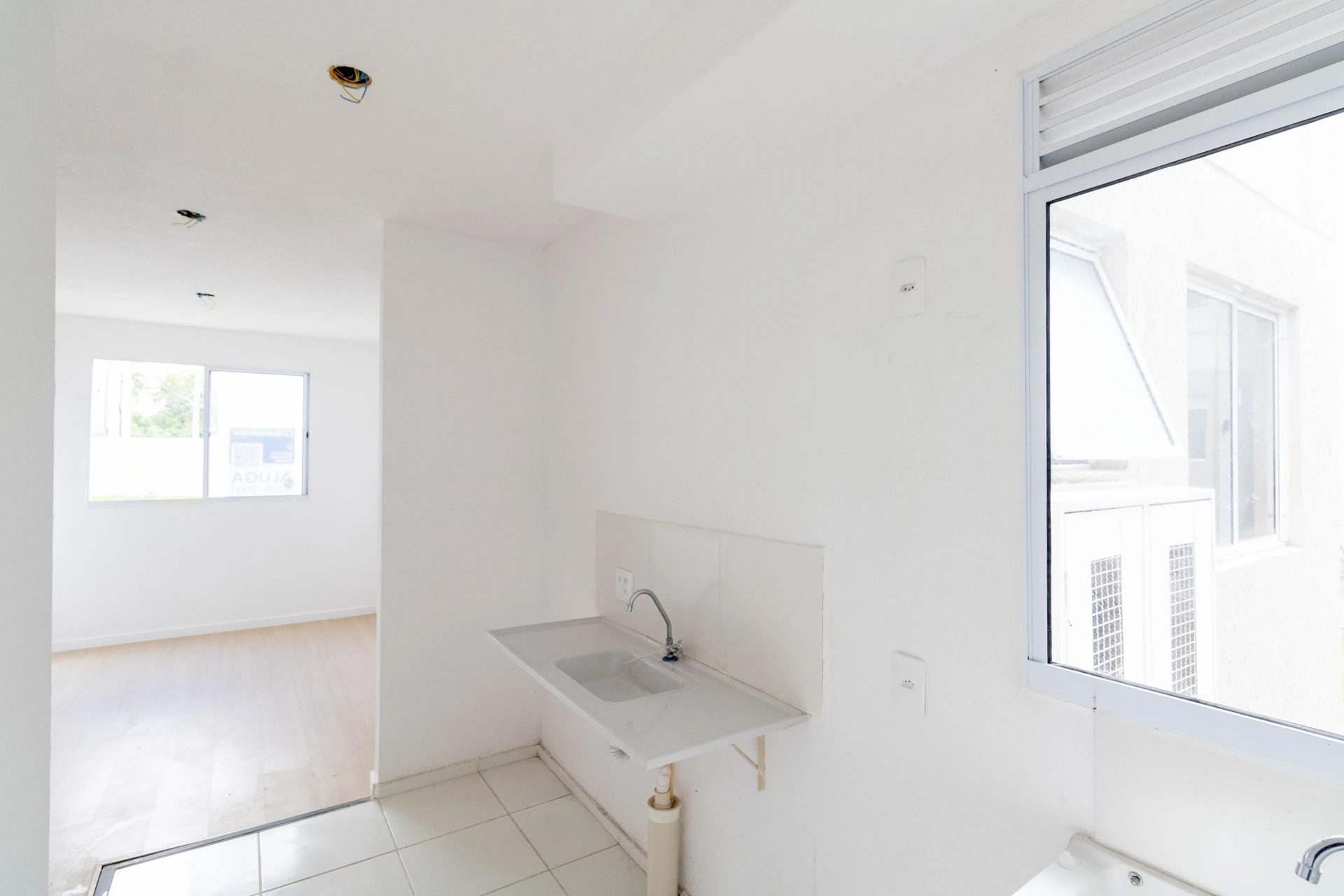 Unfurnished 2-bedroom apartment with no parking — photo 6