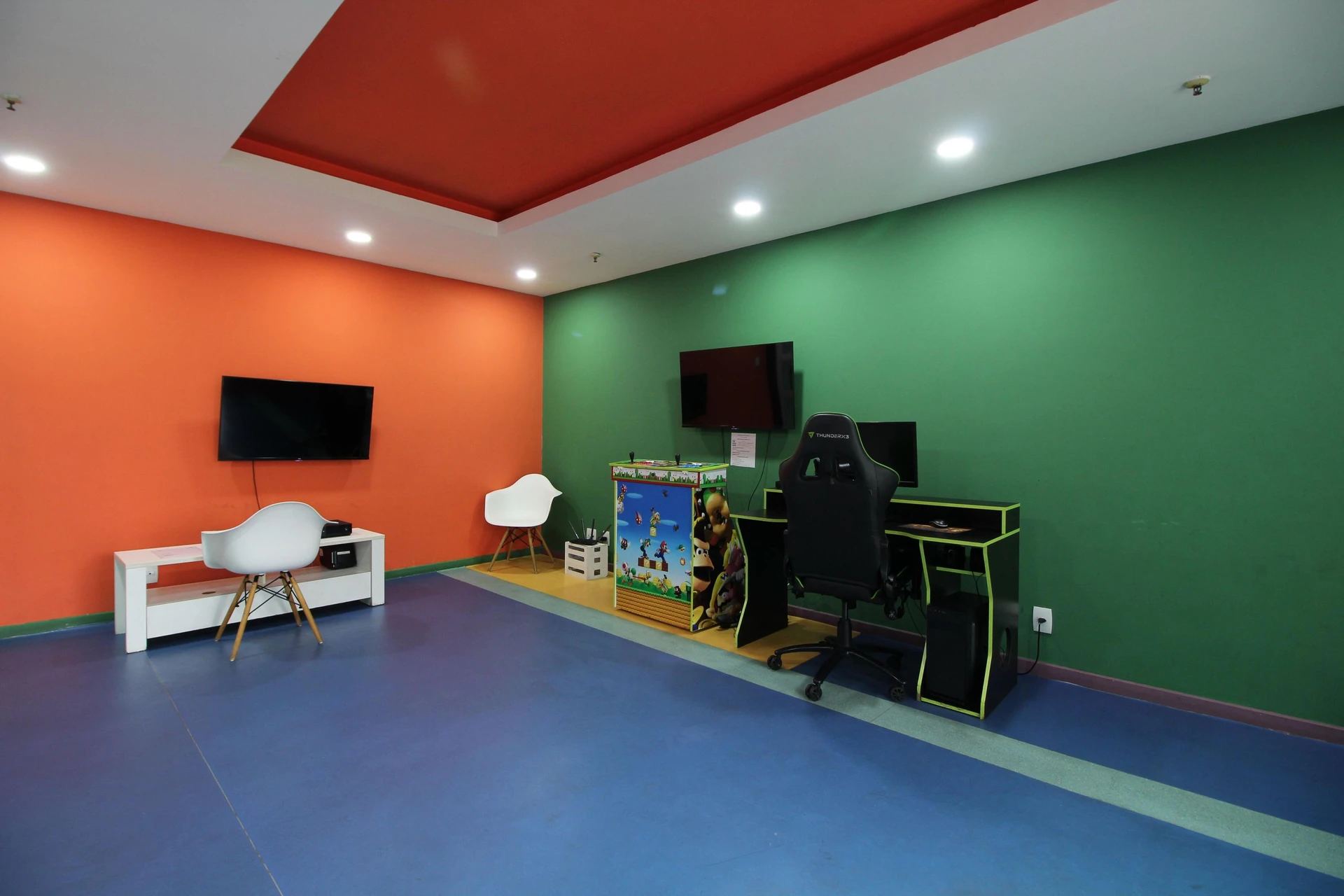 Furnished apartment, 80 m², with a washing machine — photo 19