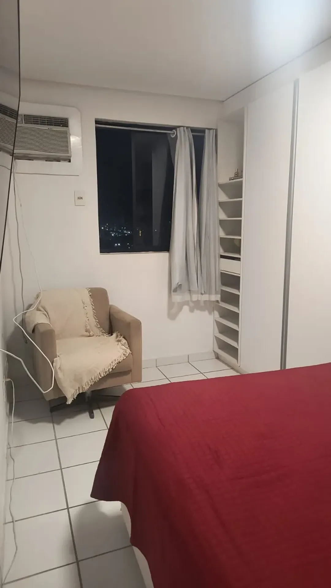 2-bedroom apartment in a building with a coworking space — photo 3
