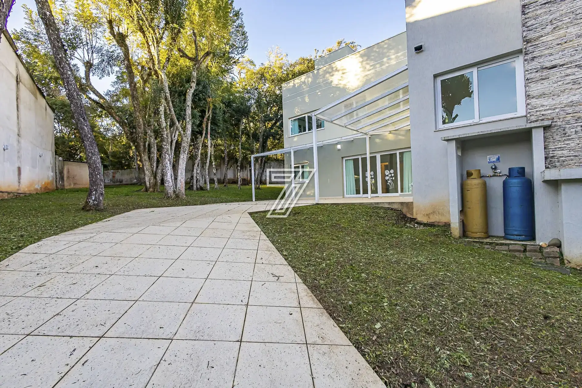 Casa para locação com 4 quartos e 3 suítes — photo 34