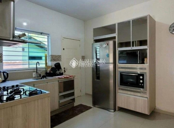 Casa amueblada de 3 dormitorios con 180 m² — photo 2
