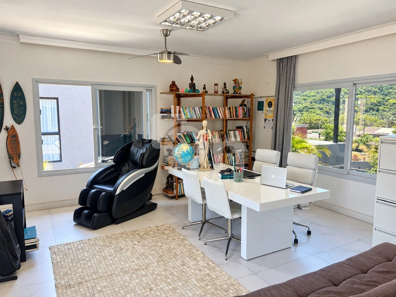 Furnished house, 360 m², with a mountain view — photo 11