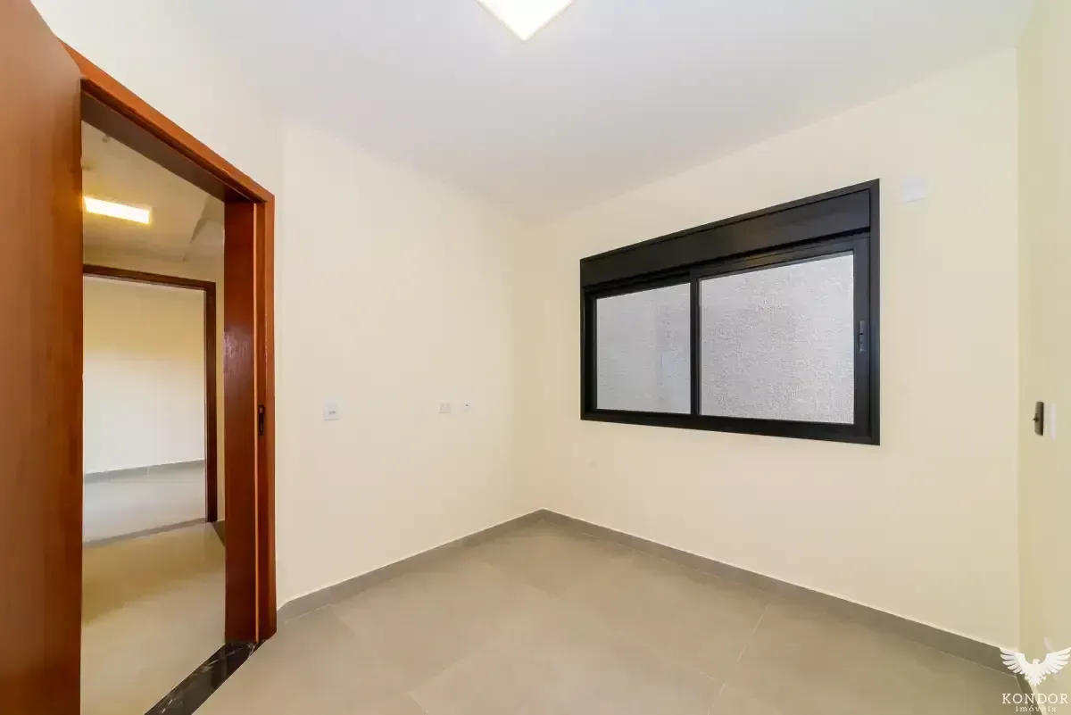 Two-story house with 230 m² and 3 bedrooms, 1 suite — photo 13