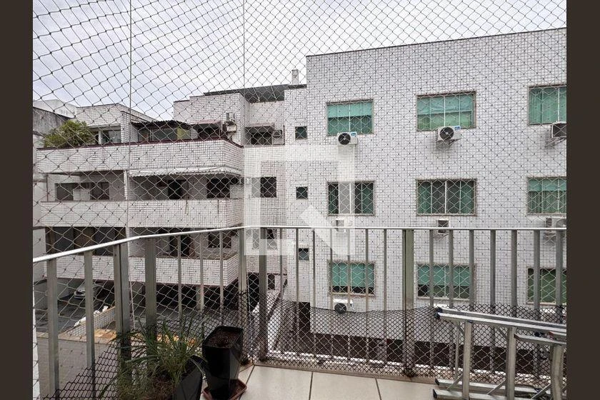 Furnished apartment with a built-in balcony grill and 4 bedrooms — photo 32