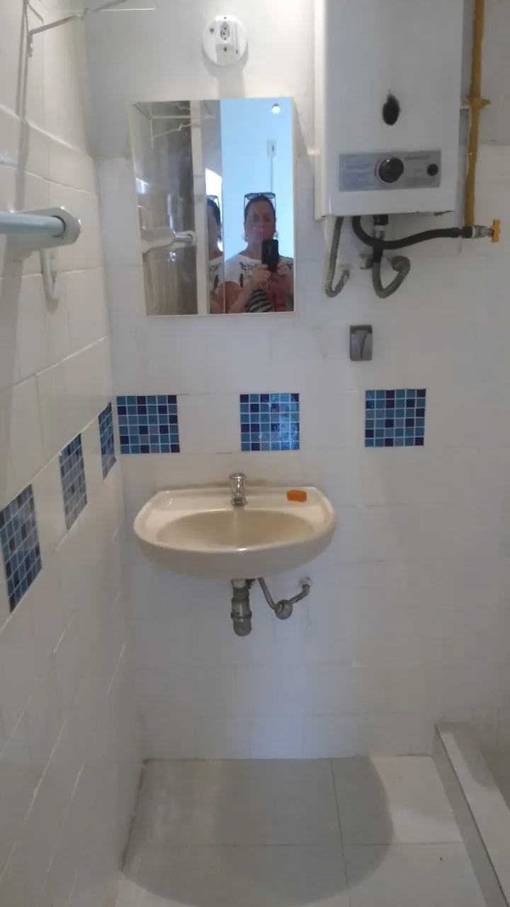 Apartamento de 1 quarto com varanda e cozinha fechada — photo 4