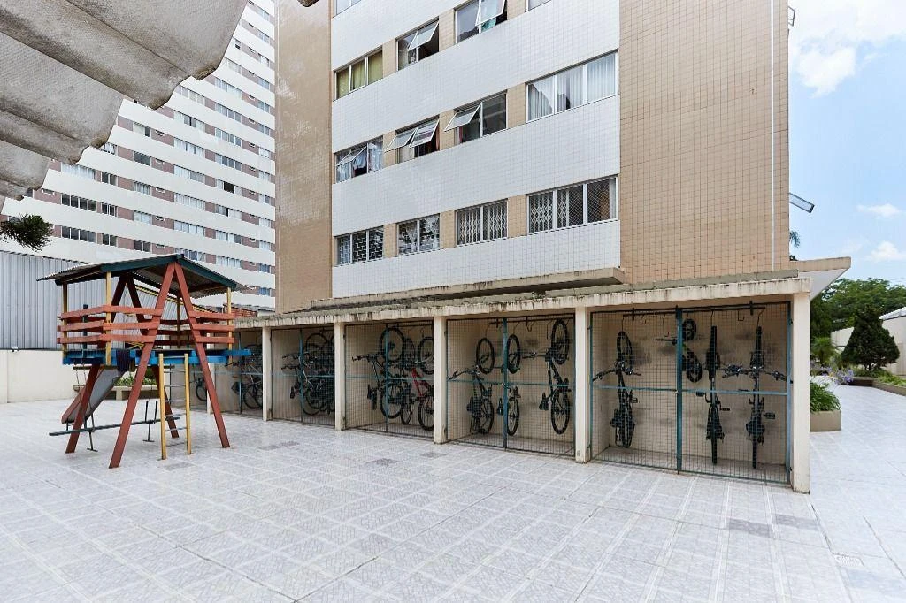 Балкон з грилем та 1 спальня: квартира 30 м² — photo 13