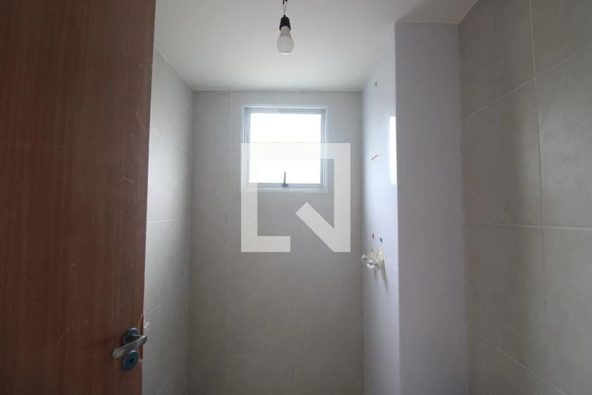 Apartamento de 2 quartos em condomínio com piscina — photo 25