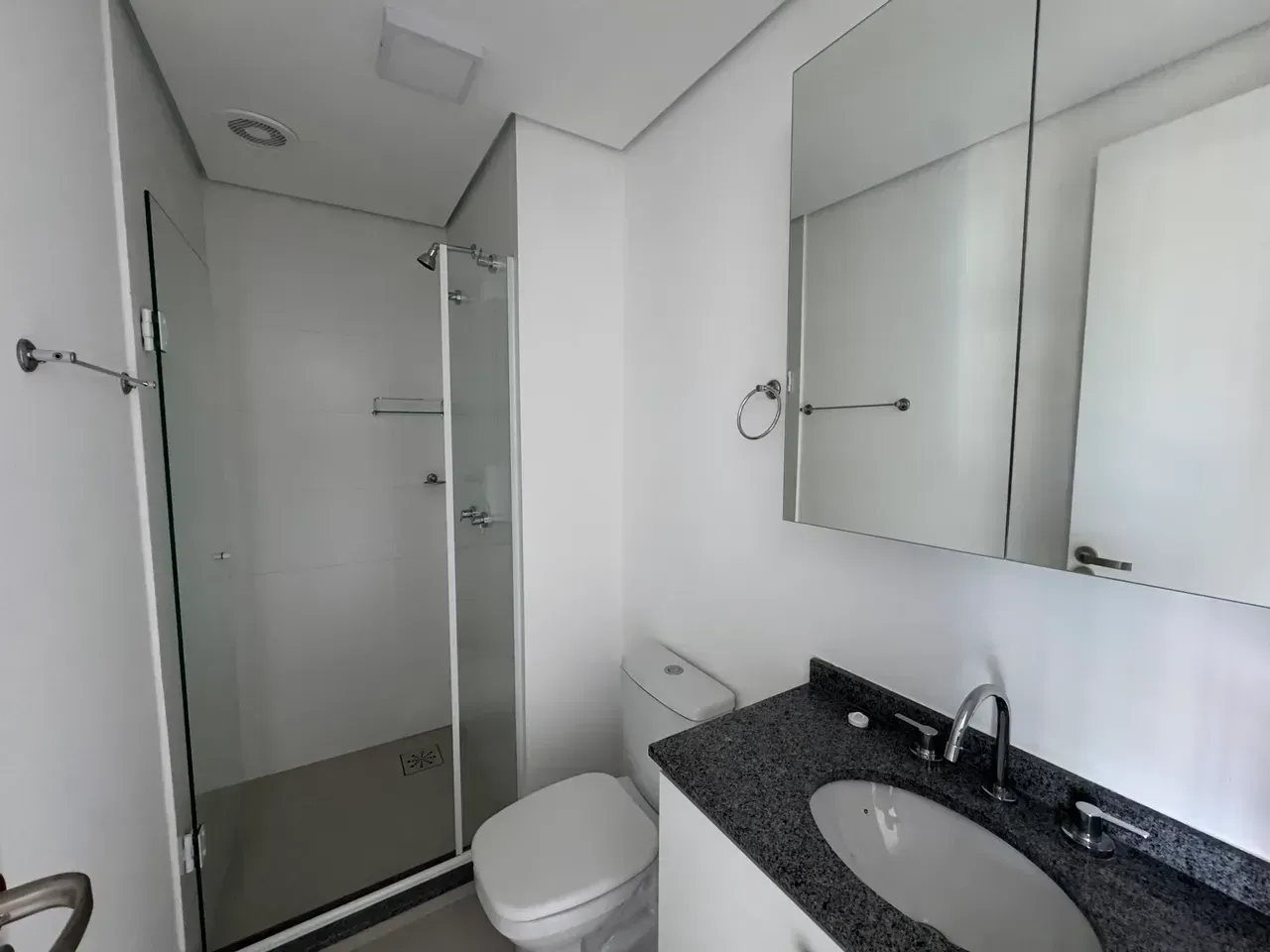 Furnished 1-bedroom apartment with a balcony — photo 5