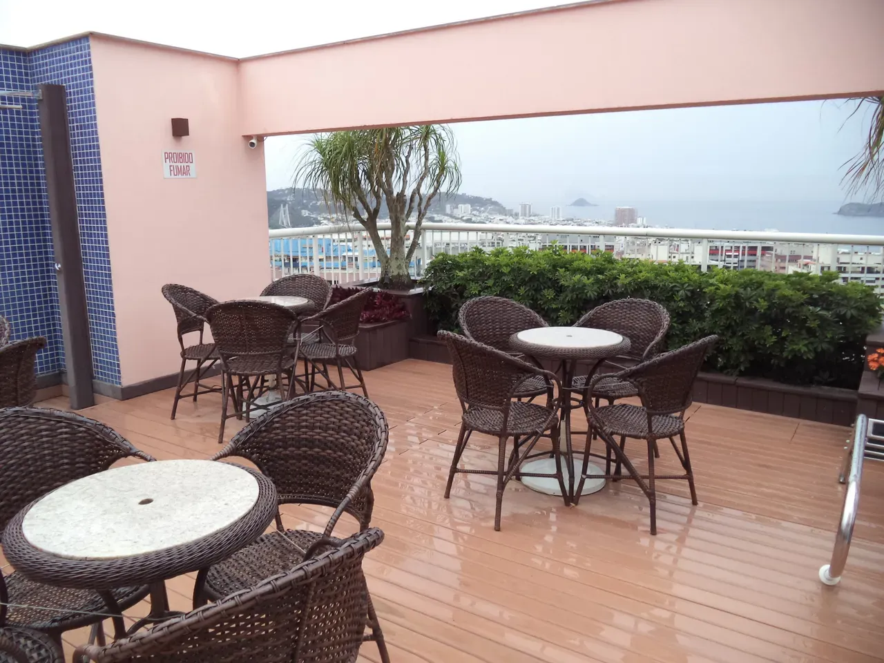 Apartment with 2 bedrooms, 2 bathrooms and a terrace — photo 4