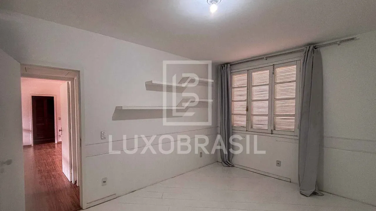 Casa com 5 quartos, 647 m² e churrasqueira na varanda — photo 23