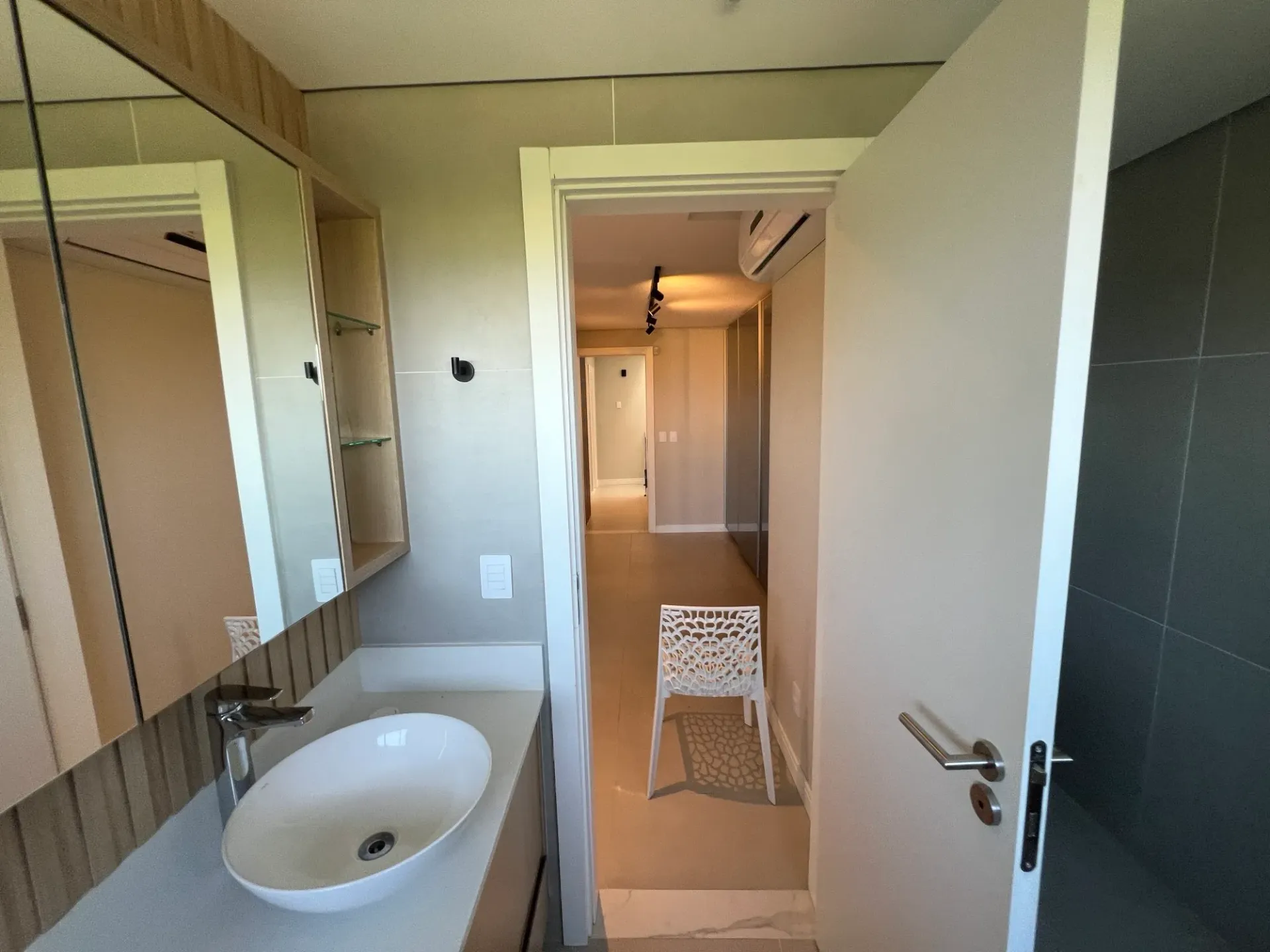 Gated condo house with 6 en-suite bedrooms and 7 baths — photo 35