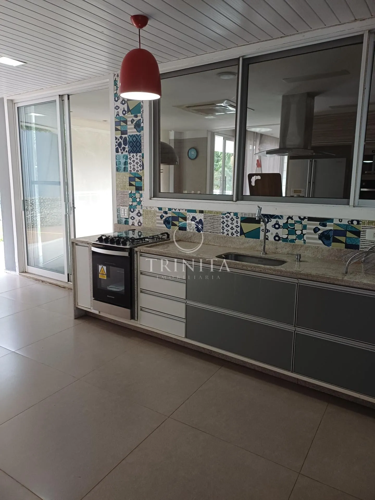 House, 490 m², with a grill on the balcony — photo 43