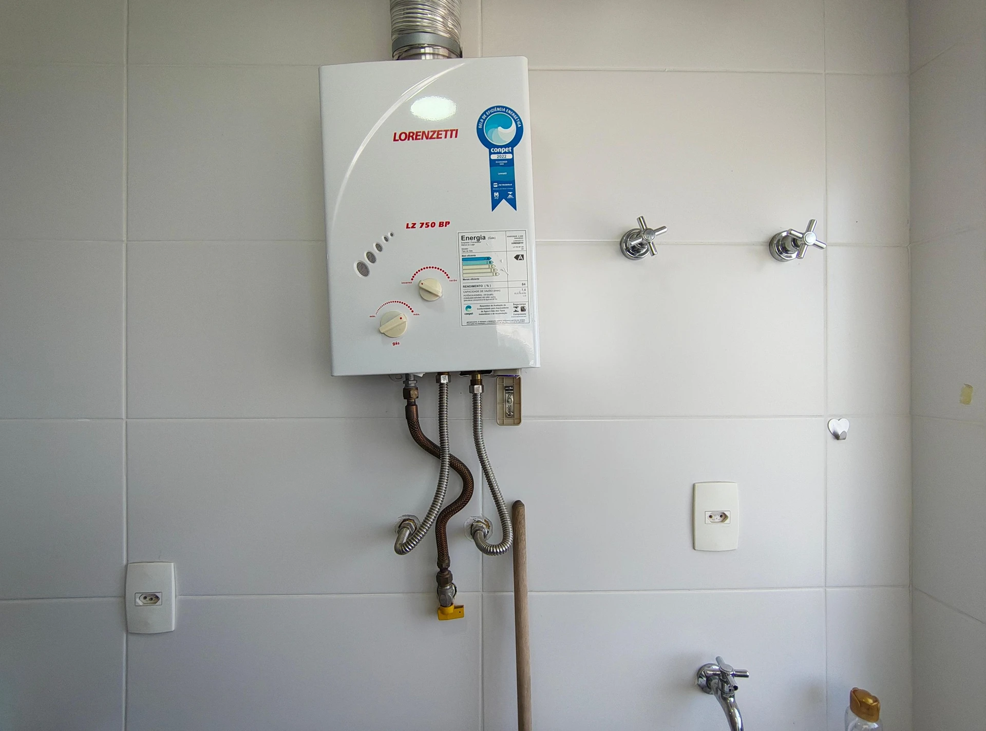 Apartamento mobiliado com 2 quartos e 3 banheiros — photo 29