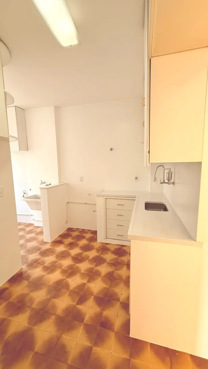 Apartment, 80 m², with wood or laminate floors — photo 10