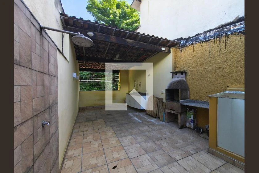 Condominium townhouse with 2 bedrooms and balcony — photo 40