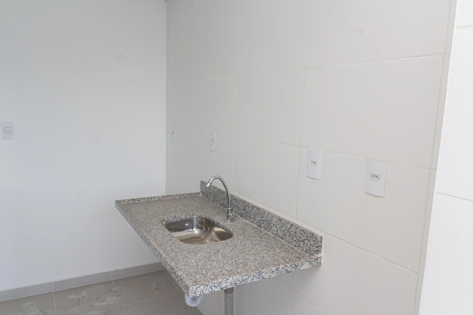 Apartamento para alugar com 2 quartos e varanda — photo 38