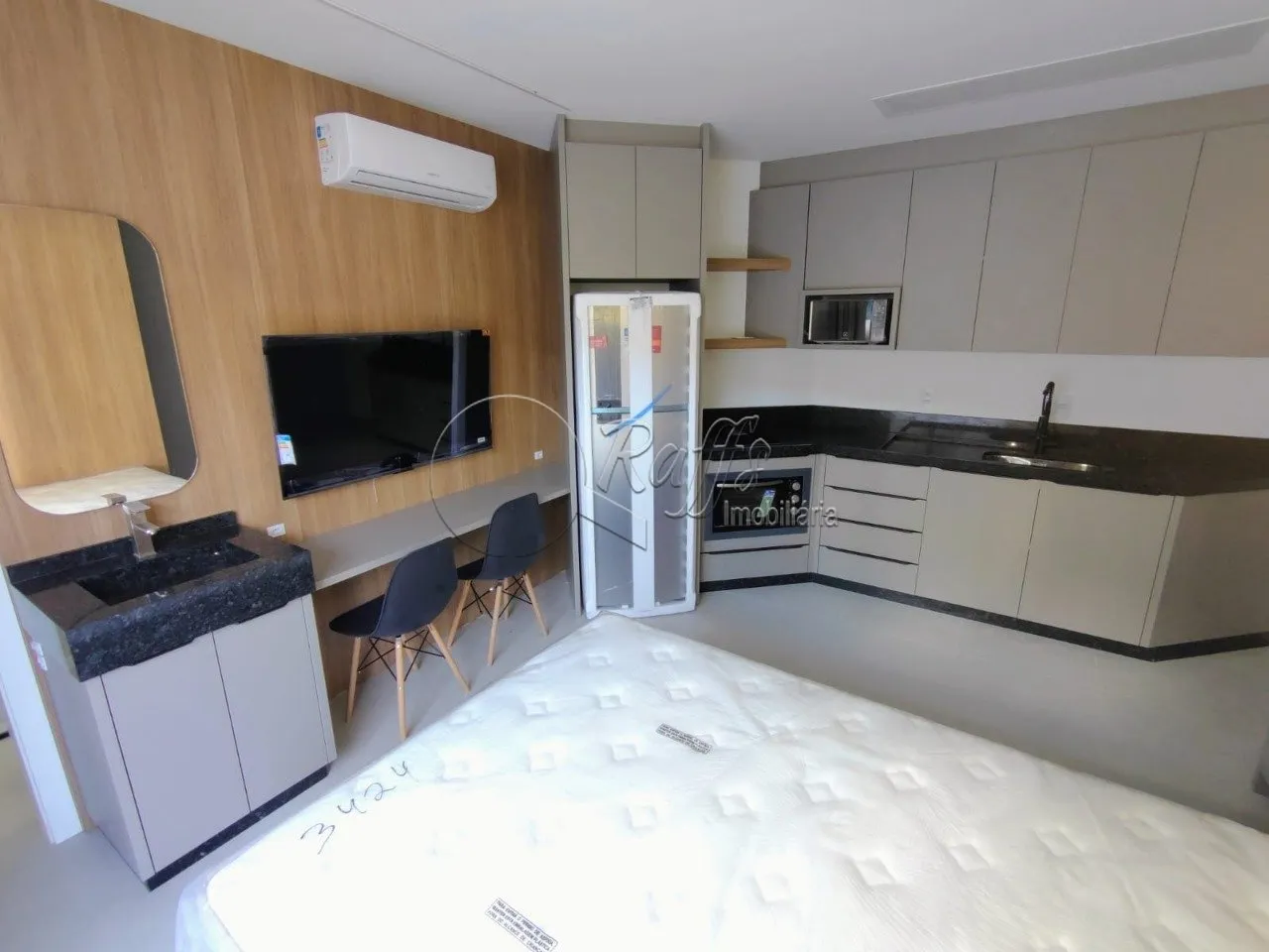 Furnished 25 m² apartment with an open-plan kitchen — photo 2