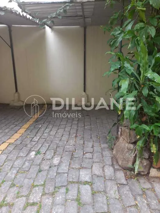 Unfurnished 1-bedroom apartment with 1 bathroom and parking — photo 21