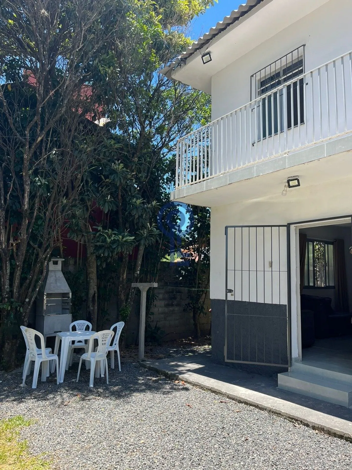 Casa mobiliada com 3 dormitórios e varanda — photo 9