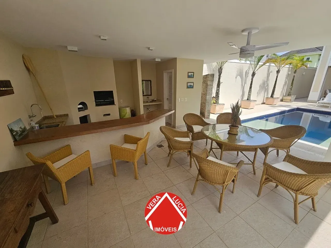 Casa em condomínio com 4 quartos e 5 banheiros — photo 14