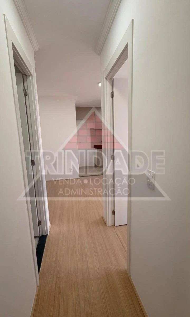 Wood or laminate floors in a 2-bedroom apartment, 53 m² — photo 14