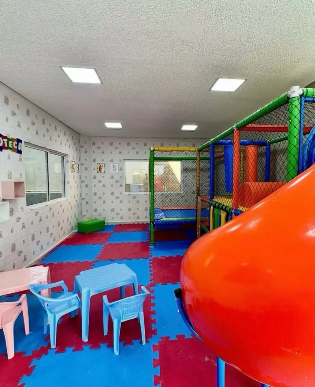 Apartamento de 2 quartos em condomínio com academia — photo 16