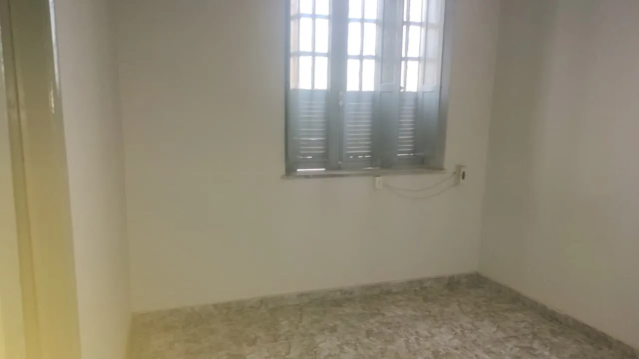 Casa sem mobília com 2 quartos e cozinha separada — photo 36
