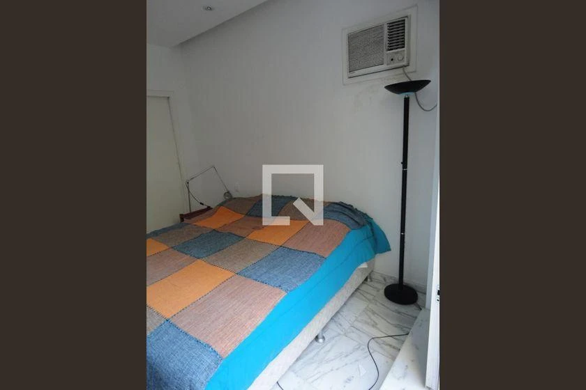 Furnished apartment with 4 bedrooms and 120 m² — photo 22