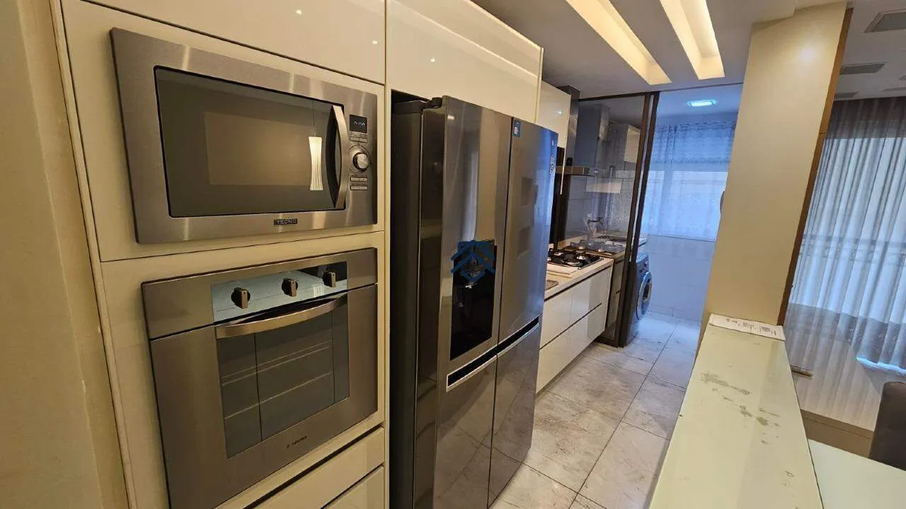 Furnished apartment, 74 m², with a glass-enclosed balcony