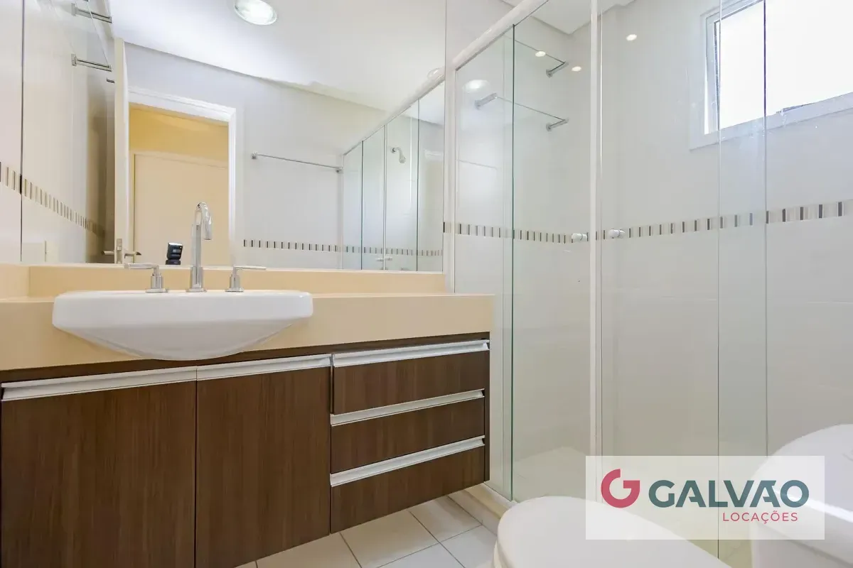 Квартира 185 м² з панорамними вікнами та заскленим балконом — photo 7