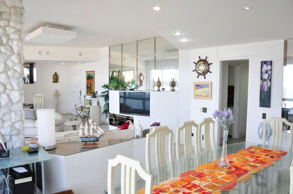 Furnished apartment with 3 bedrooms, 1 suite and 1 parking