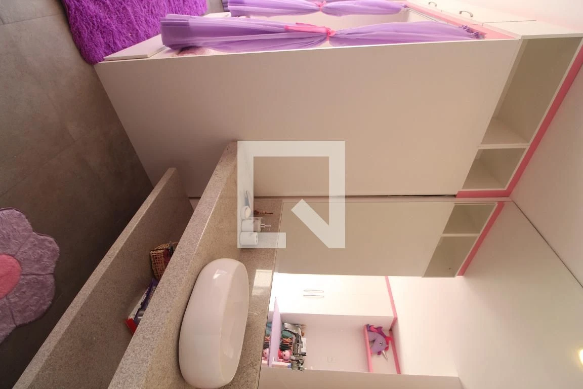 Furnished house with 4 en-suite bedrooms and private garden — photo 5