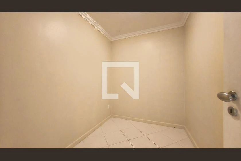 Apartamento com 3 suítes, varanda e 193 m² — photo 42