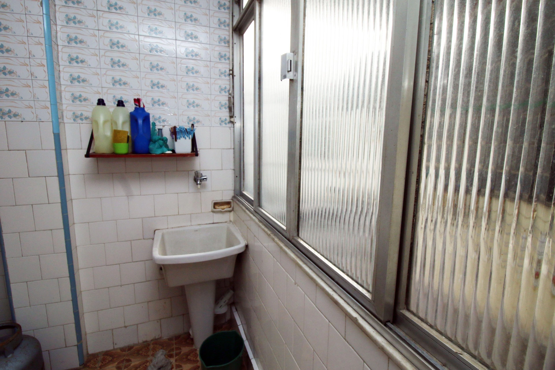 Rental apartment with 2 bedrooms and a balcony — photo 6