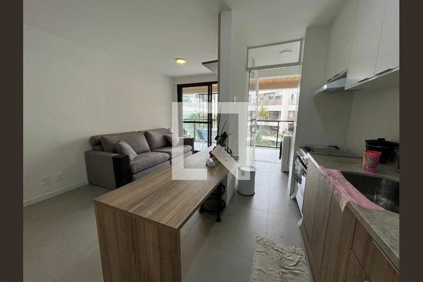 Balcony with a grill in a 3-bedroom apartment, 89 m² — photo 17