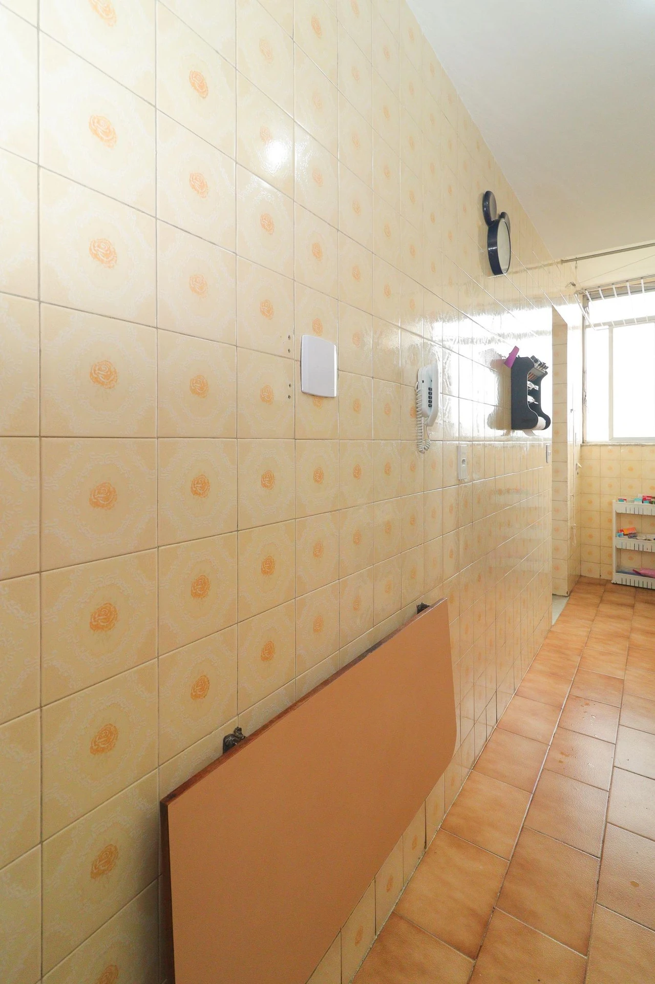 Furnished 3-bedroom apartment with balcony — photo 6