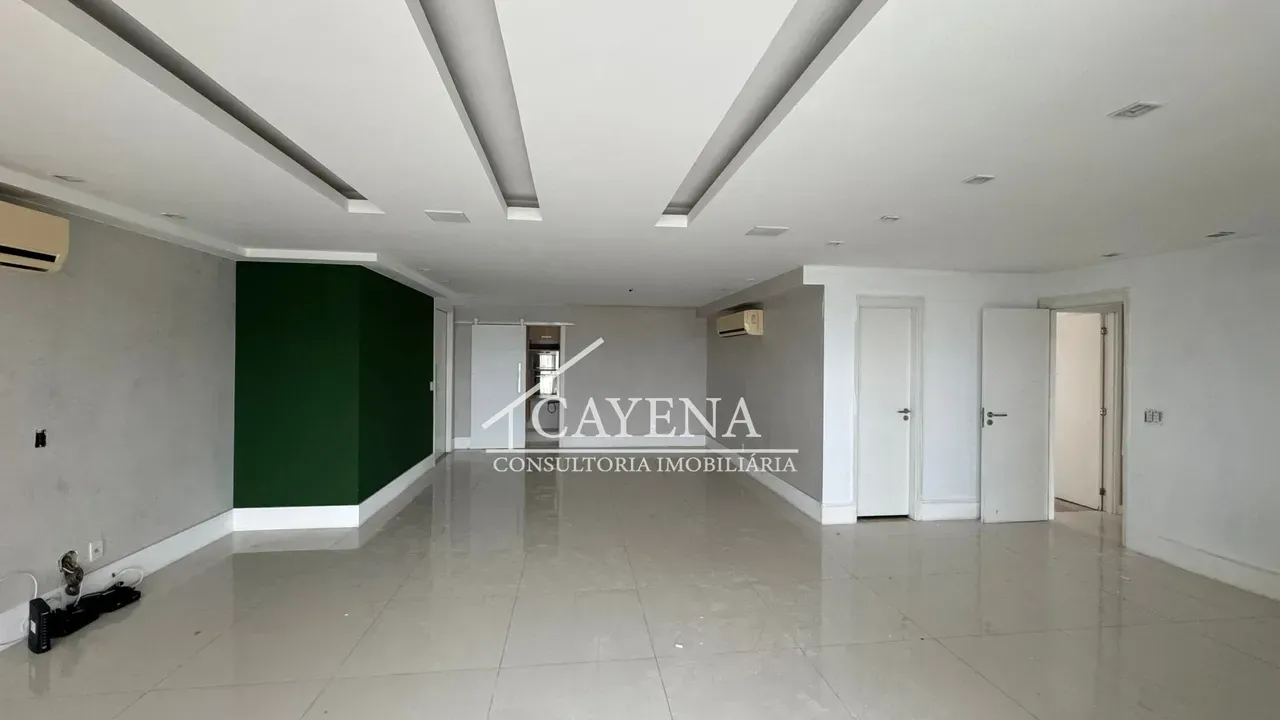 Apartment with 3 bedrooms and a closed kitchen — photo 3