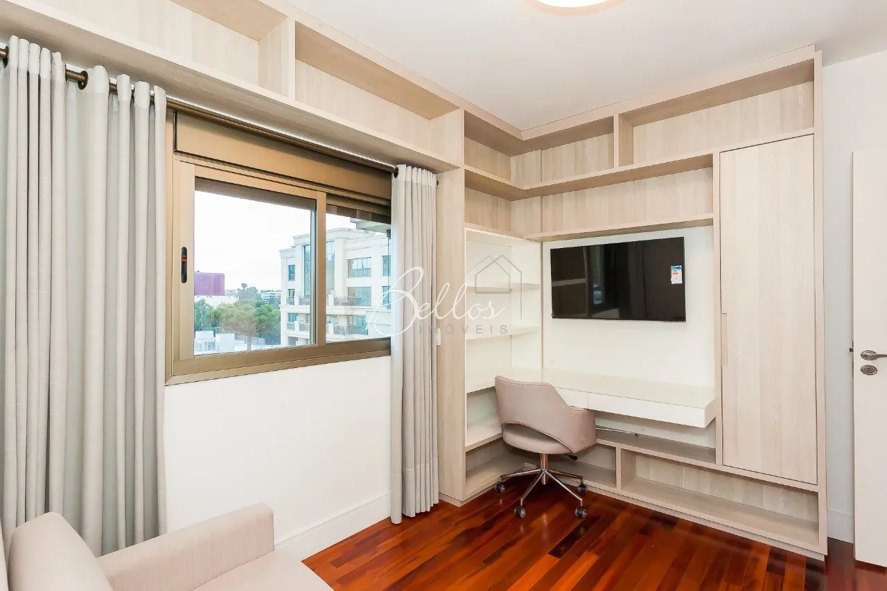 Apartment with open-plan kitchen, 2 en-suite and 3 baths — photo 19