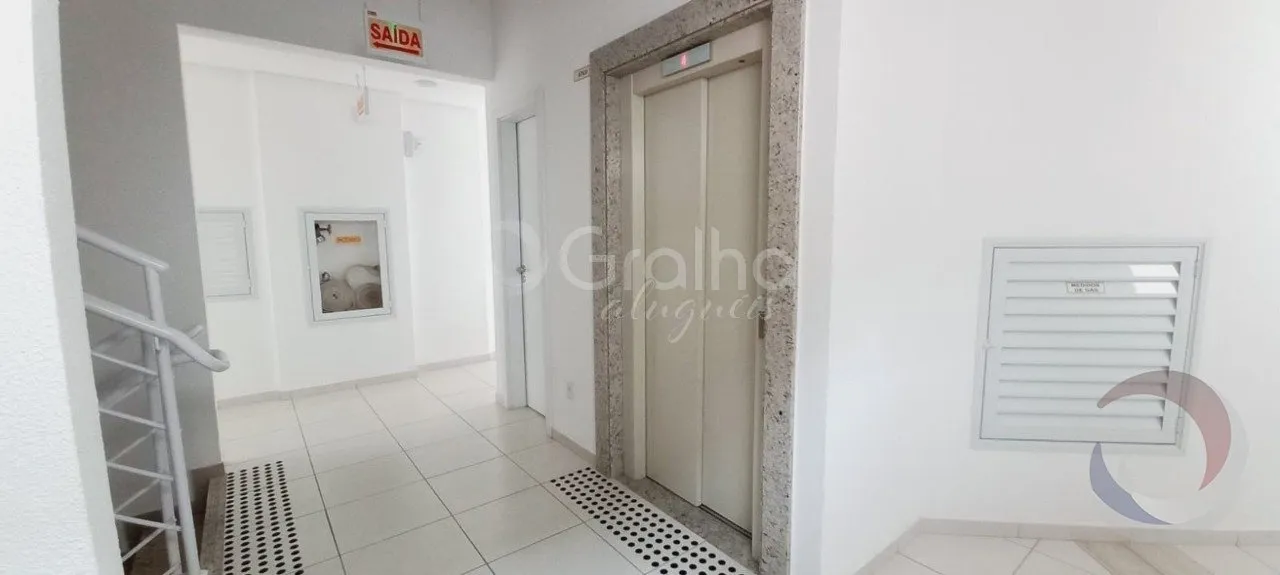 Washing machine in a one-bedroom apartment, 43 m² — photo 20