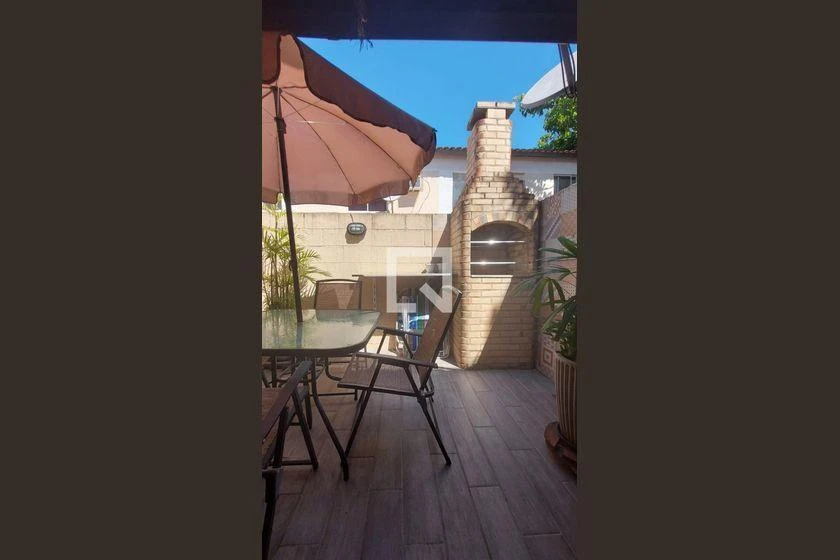2-bedroom house with a washing machine — photo 16