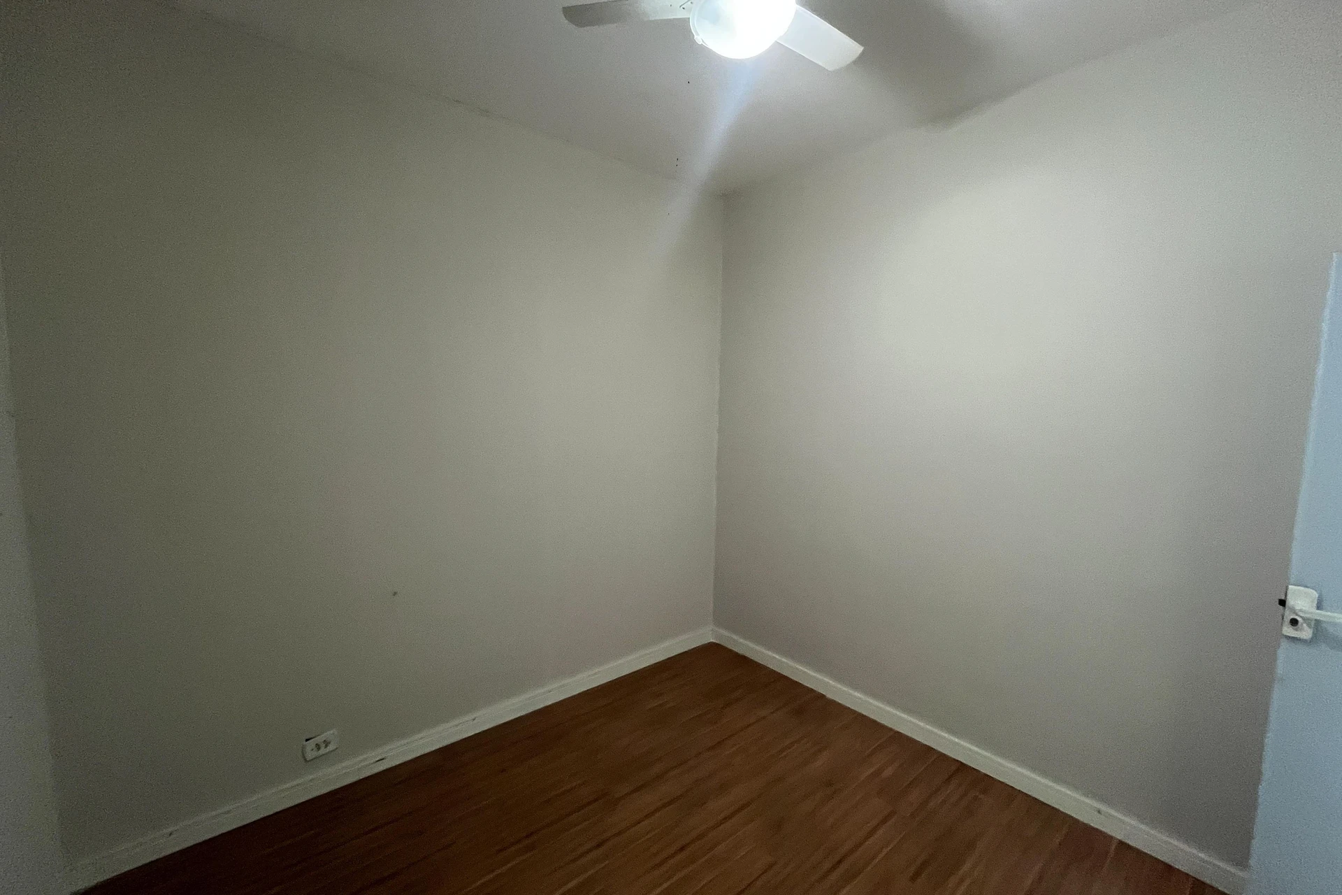 Apartment, 90 m², with a jacuzzi — photo 22