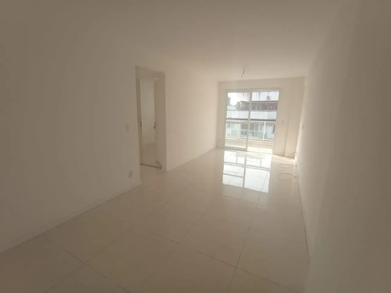 Apartamento de 3 dormitorios con balcón acristalado 77 m² — photo 8