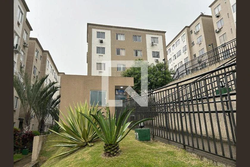 Furnished 2-bedroom apartment with 1 parking spot, 42 m² — photo 37