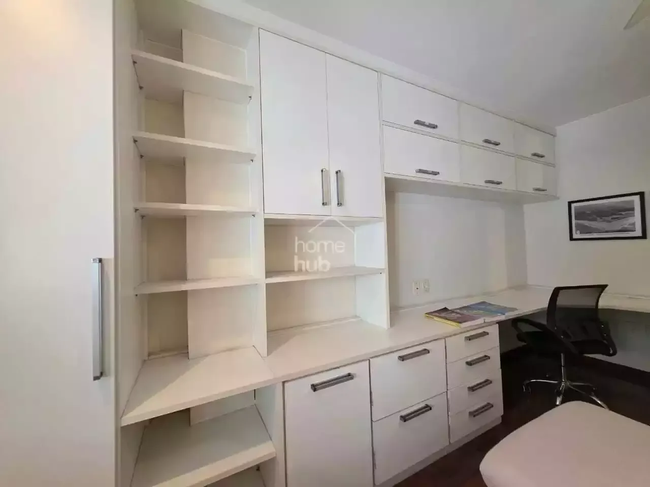 Furnished apartment, 157 m², with a home office — photo 2