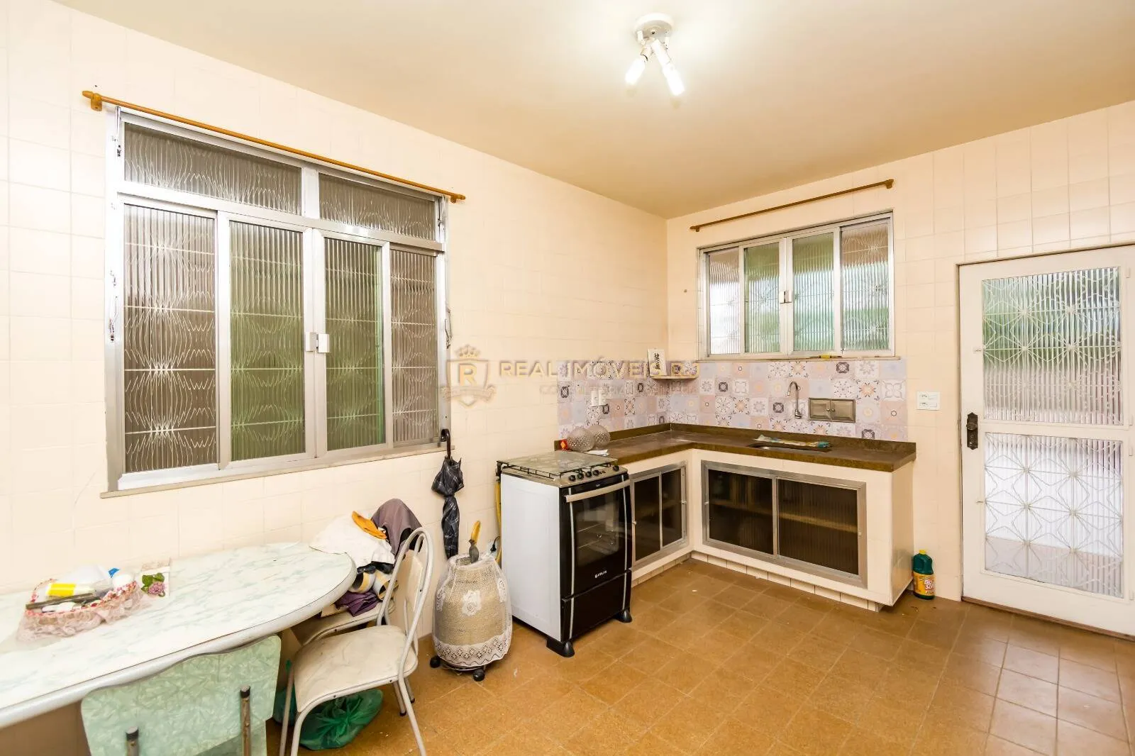 Unfurnished house with 3 bedrooms and 5 bathrooms — photo 6