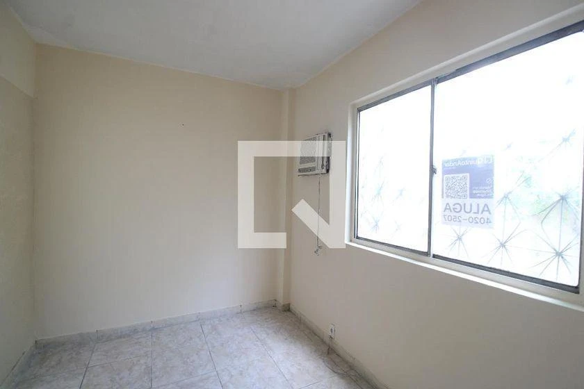 2-bedroom apartment in a building with a pool — photo 17
