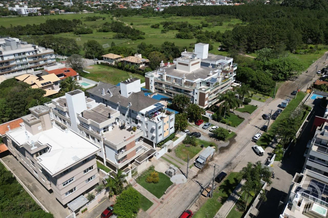 2-bedroom apartment with a private BBQ in Florianópolis — photo 15