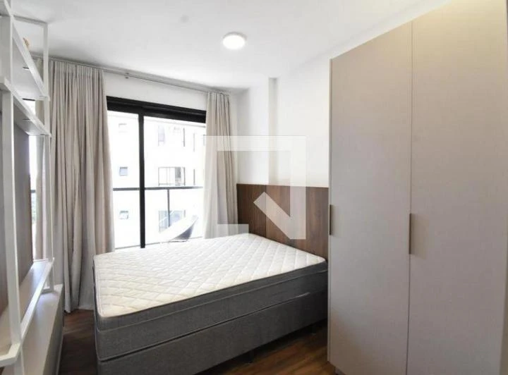 Furnished studio with 1 bedroom and a balcony — photo 12