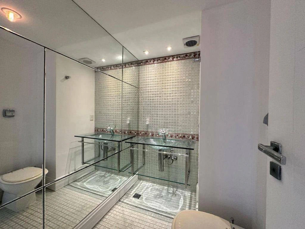 Furnished duplex penthouse with enclosed balcony — photo 28